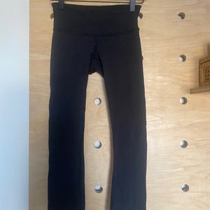 lululemon size 2 cropped leggings